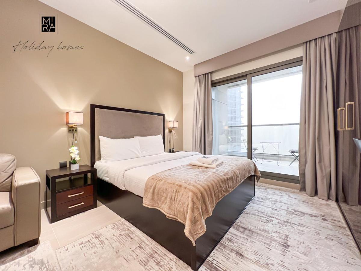 Mira Holiday Homes - Newly Furnished Studio In Downtown Dubai Exterior photo