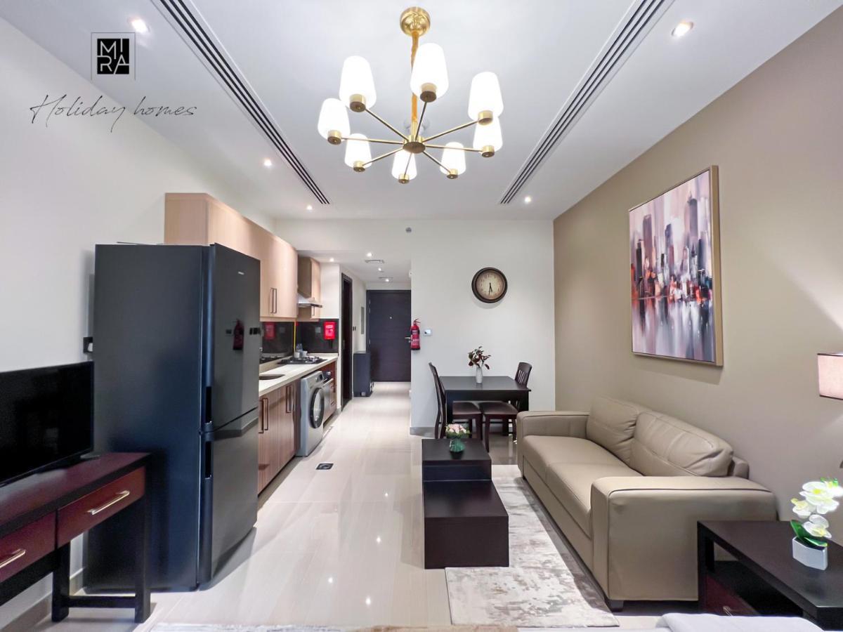 Mira Holiday Homes - Newly Furnished Studio In Downtown Dubai Exterior photo