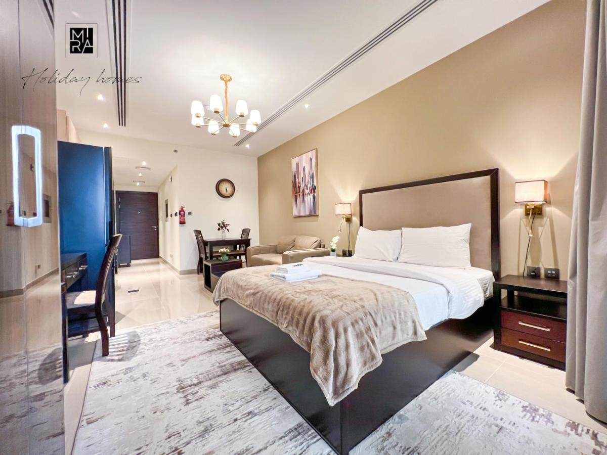 Mira Holiday Homes - Newly Furnished Studio In Downtown Dubai Exterior photo