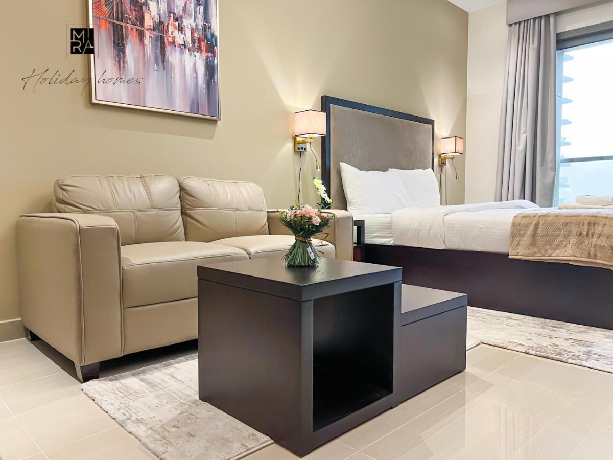 Mira Holiday Homes - Newly Furnished Studio In Downtown Dubai Exterior photo